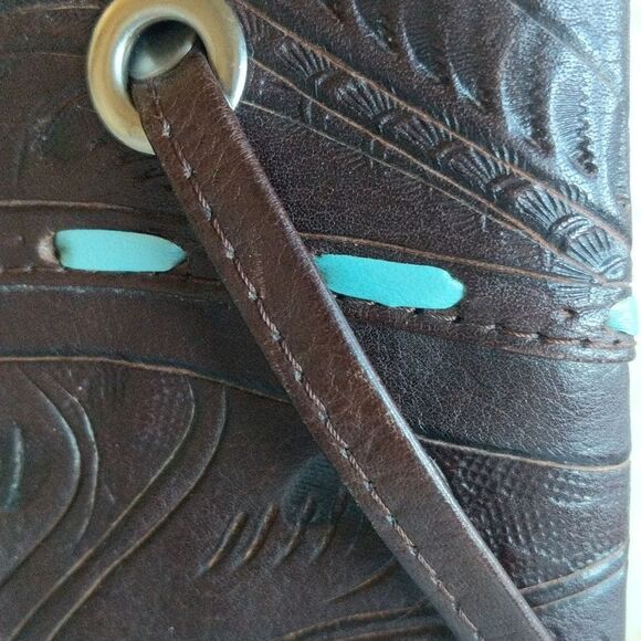 Vintage Hand-tooled Leather Bucket Bag- Love Turquoise? - Picture 11 of 16